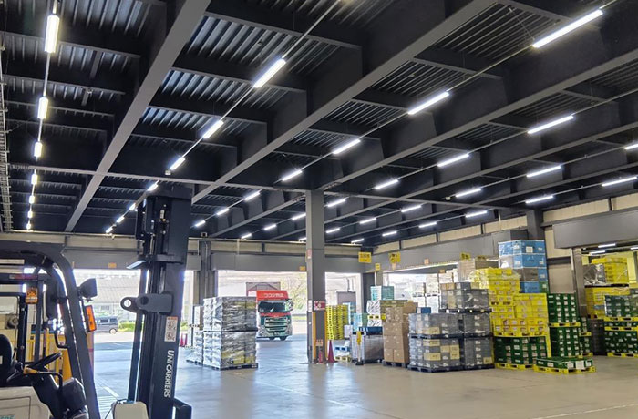 中部営業所の倉庫内